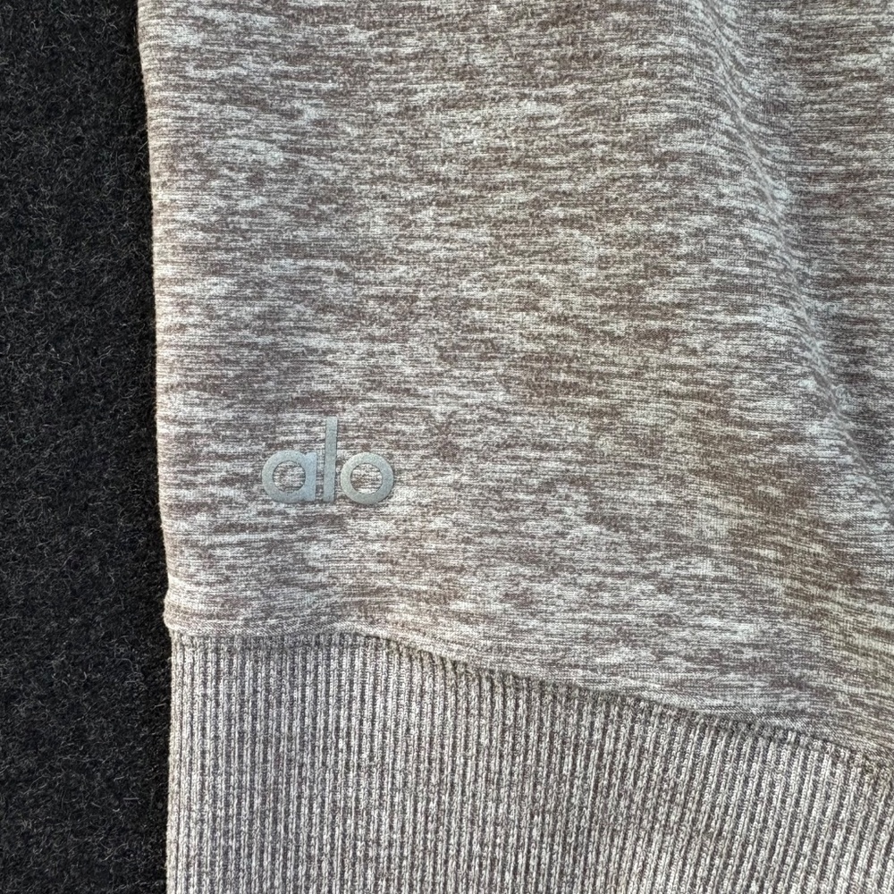 🧘‍♀️ Alo Yoga Gathered High-Waist Leggings – RARE - Melange Beige-Grey - Picture 4 of 7